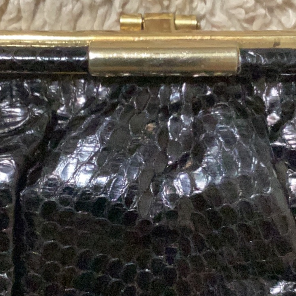 Vintage Black Snakeskin clutch Purse tan suede interior w/2 zipper pockets Clean - Picture 6 of 7